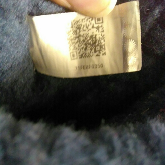 Uggs - Picture 3 of 4